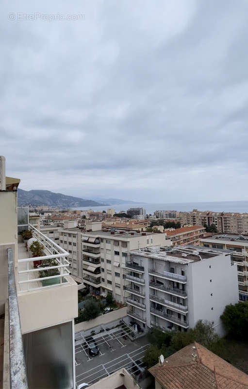 Appartement à ROQUEBRUNE-CAP-MARTIN