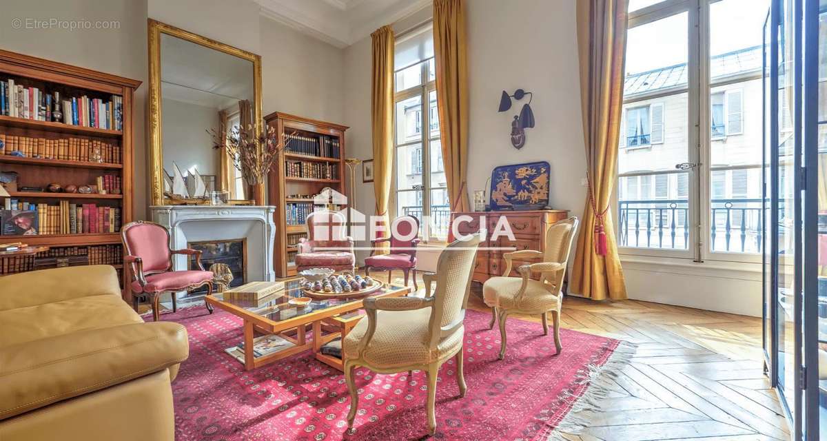 Appartement à VERSAILLES