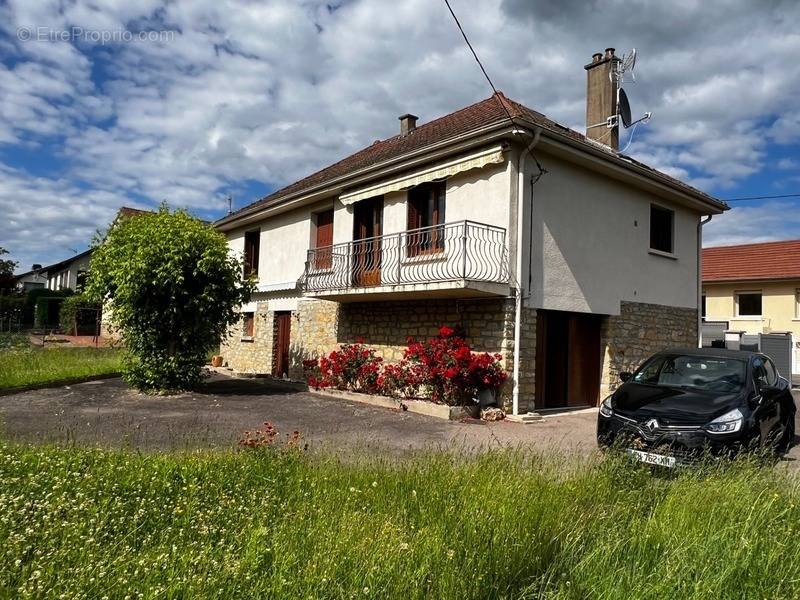 Maison à CHAUFFAILLES