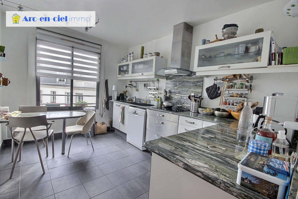 Appartement à PARIS-11E