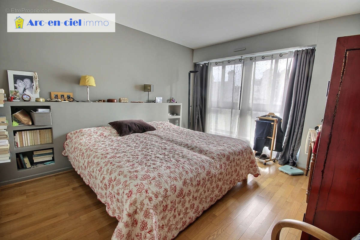 Appartement à PARIS-11E