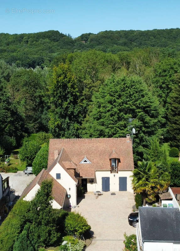 Maison à DAMPIERRE-EN-YVELINES