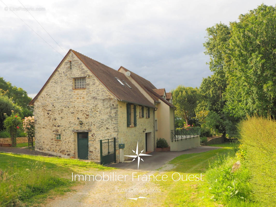 Maison à BALLEE