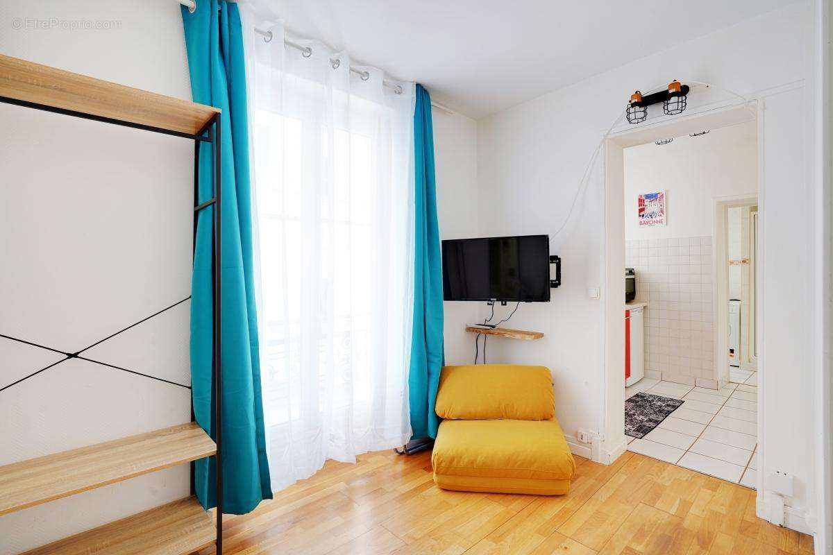 Appartement à PARIS-7E