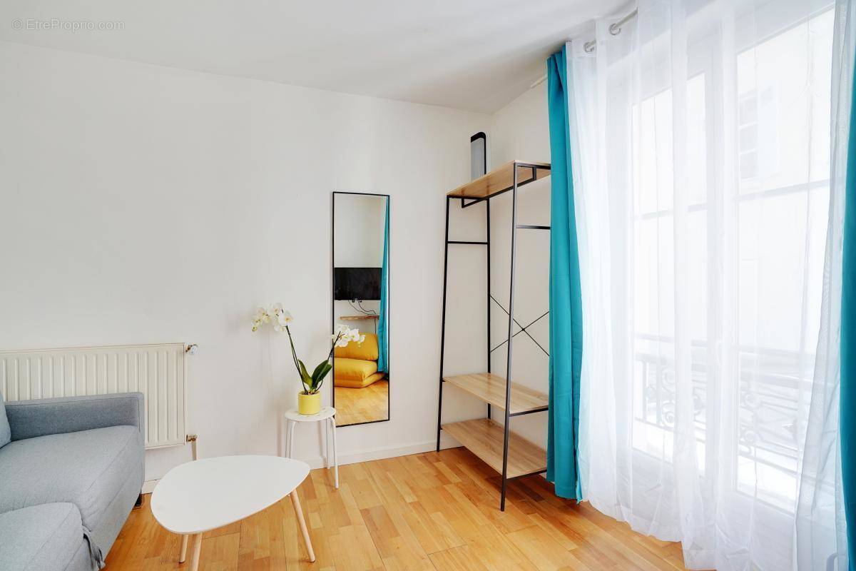 Appartement à PARIS-7E