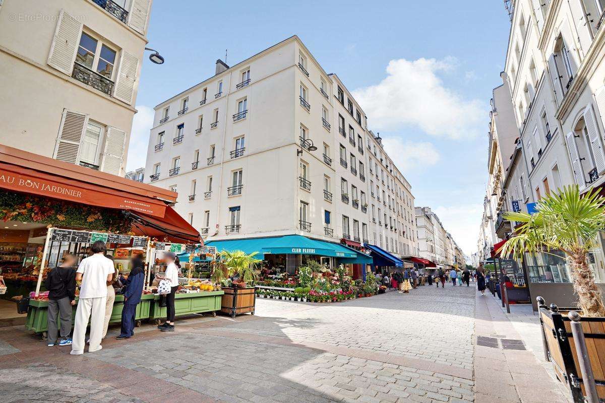 Appartement à PARIS-7E