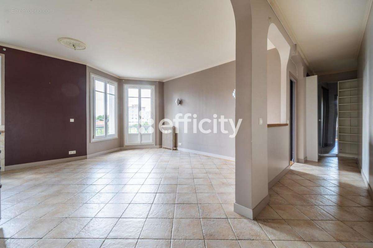 Appartement à RUEIL-MALMAISON