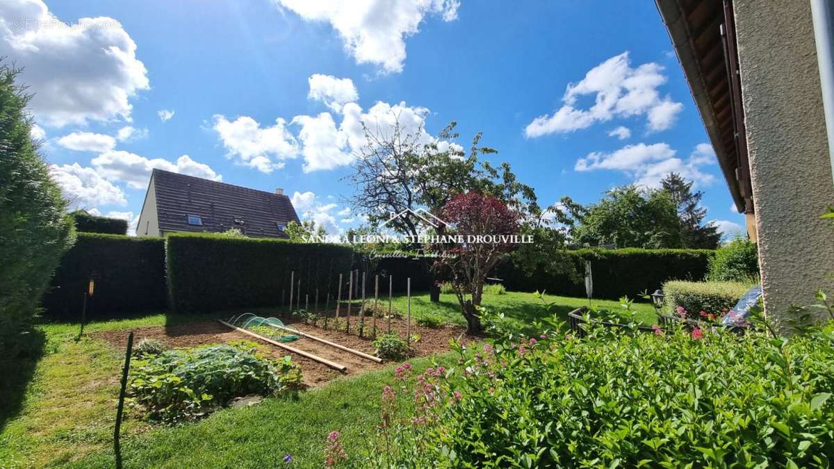 Maison à MAINTENON