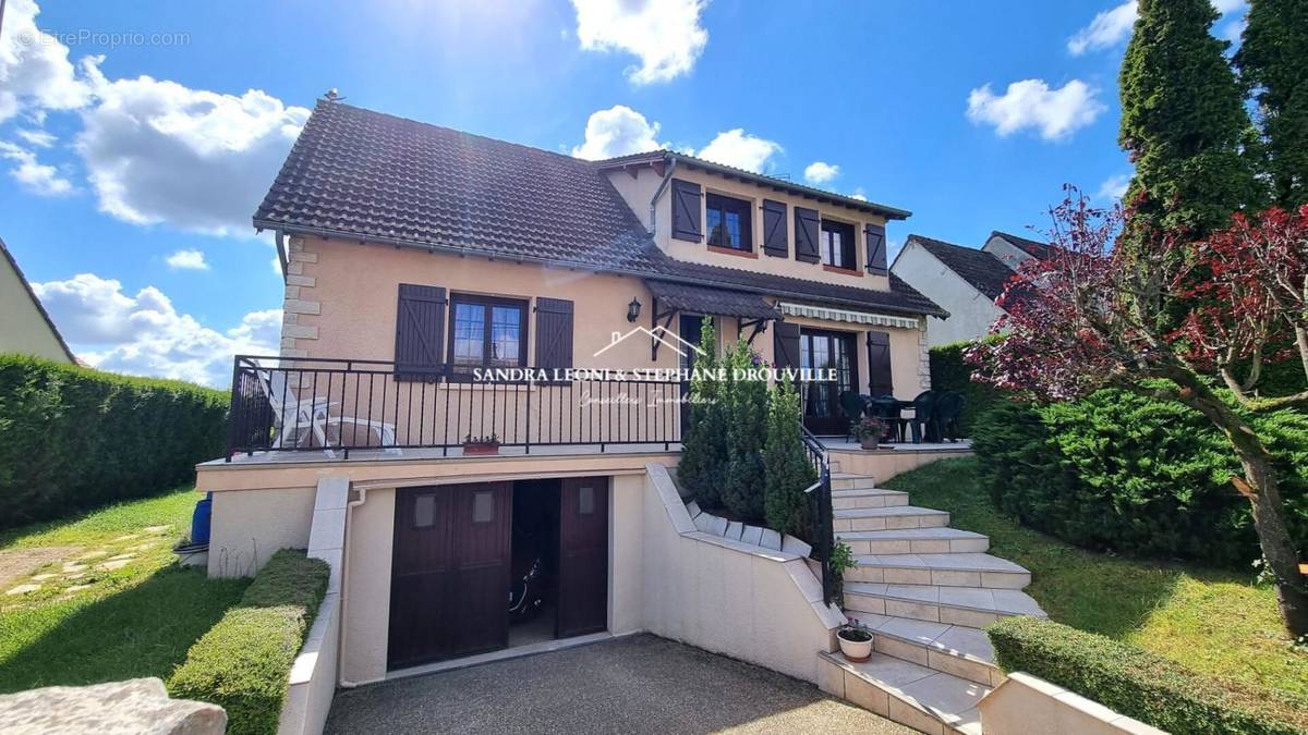 Maison à MAINTENON