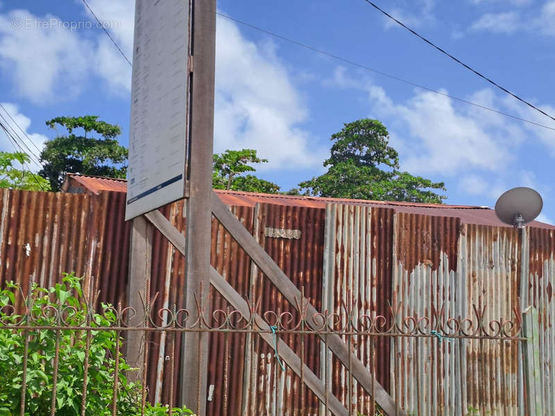 Terrain à CAYENNE