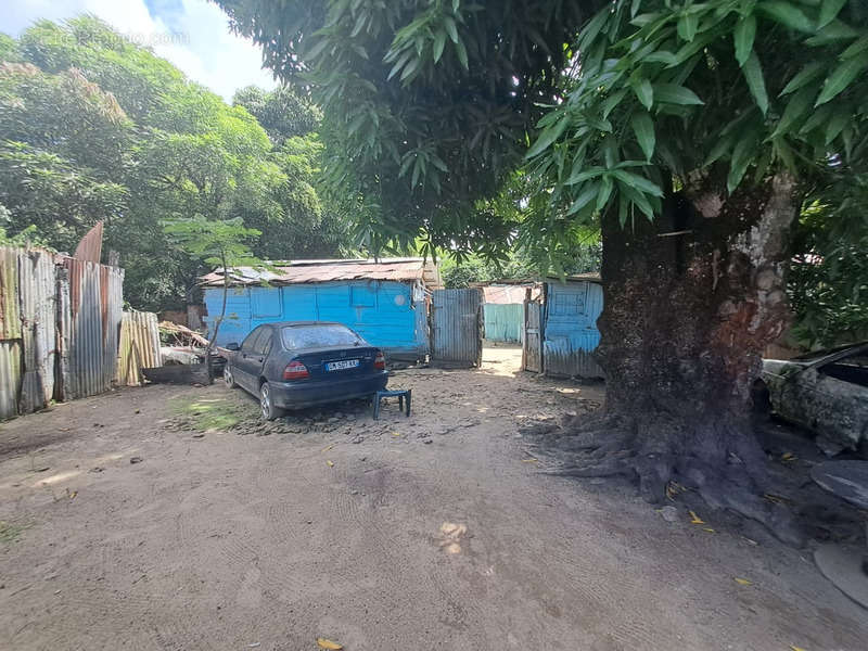 Terrain à CAYENNE