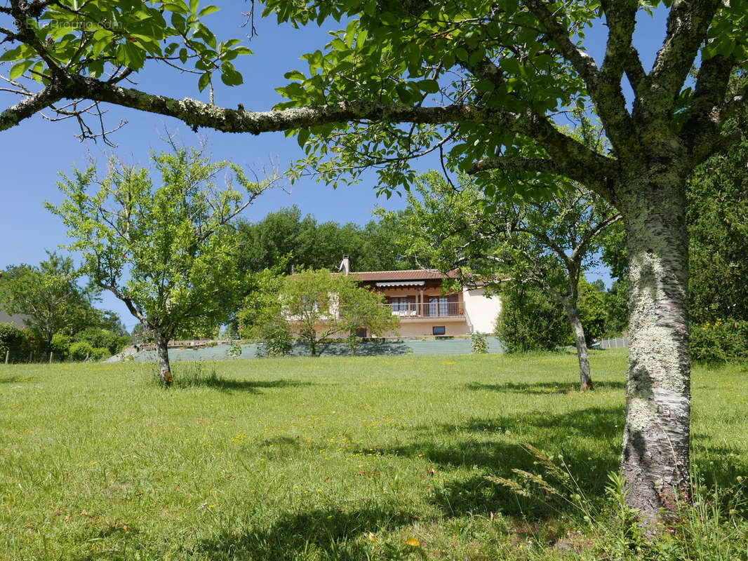 Maison à NEUVIC