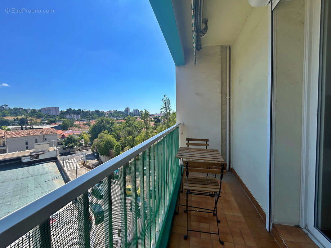 Appartement à MARSEILLE-13E