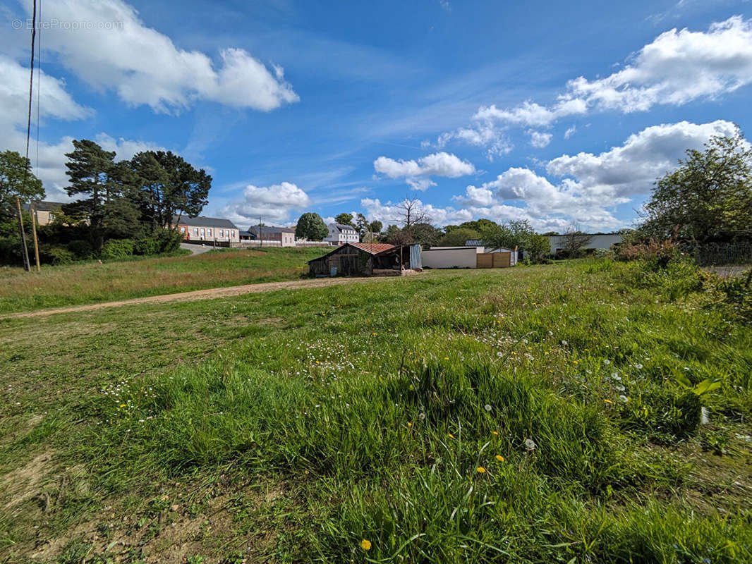 Terrain à RIEUX