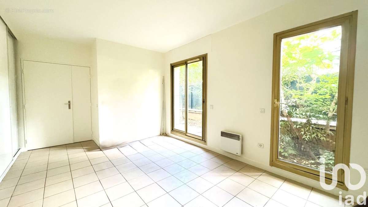 Photo 2 - Appartement à LEVALLOIS-PERRET