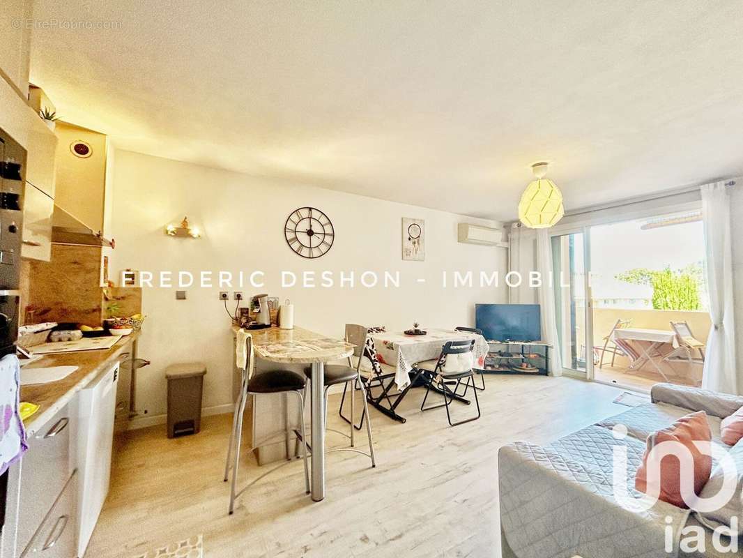 Photo 2 - Appartement à SAINT-CYR-SUR-MER