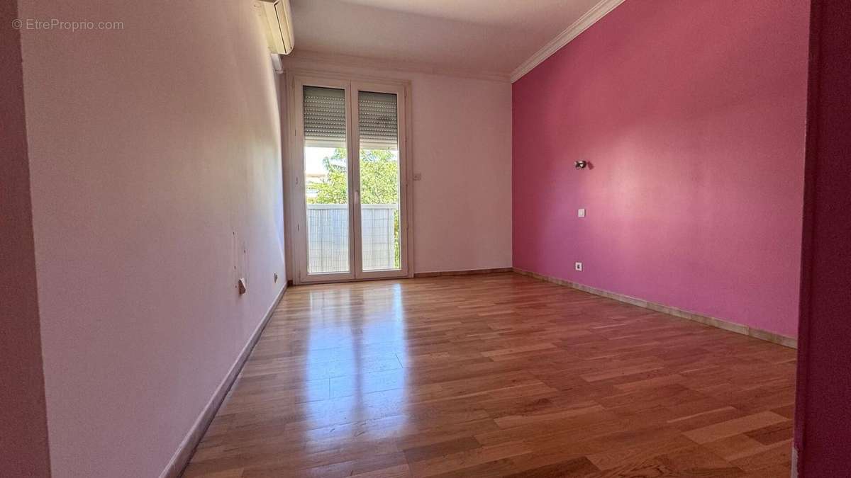 Photo 9 - Appartement à MARSEILLE-9E