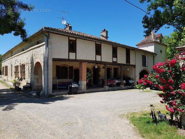 Maison à BEAUMONT-DE-LOMAGNE