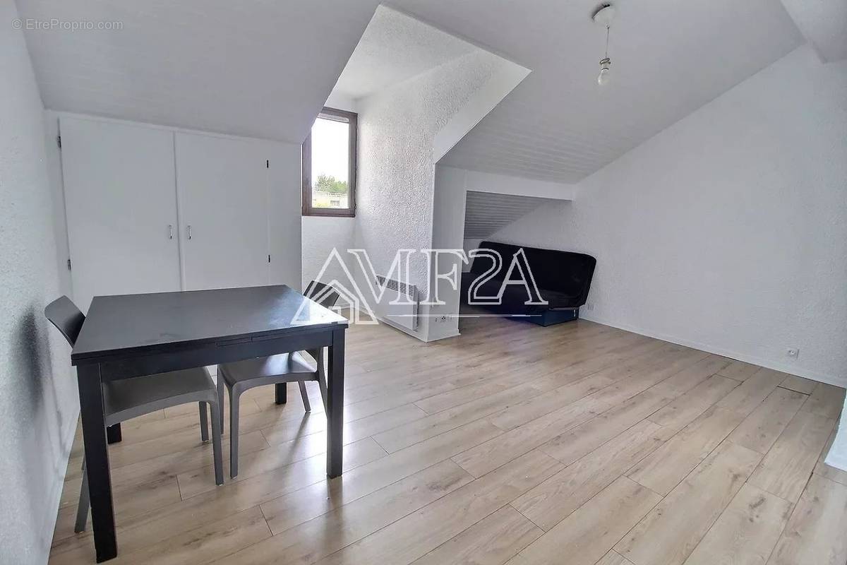 Appartement à NANTERRE