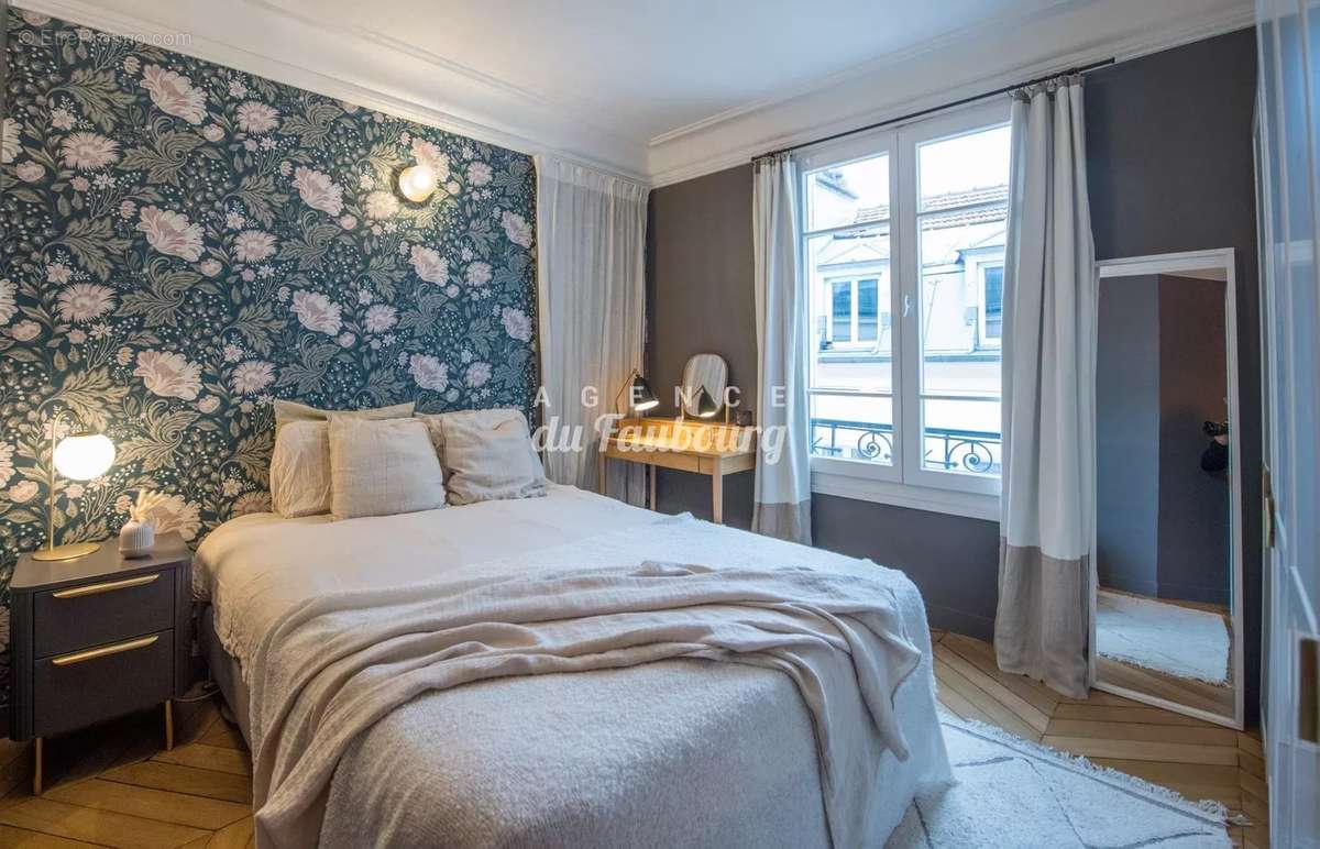 Appartement à PARIS-10E