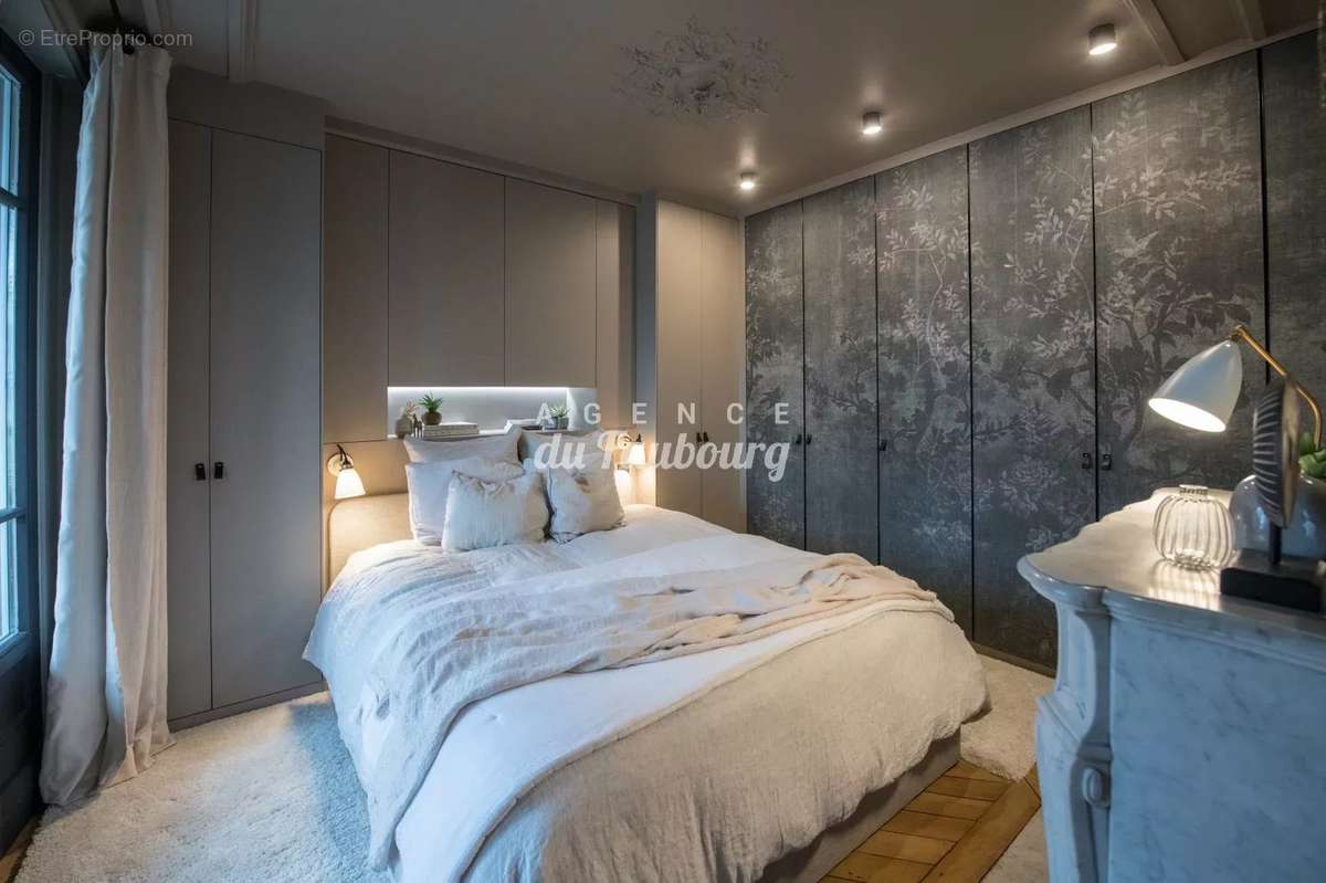 Appartement à PARIS-10E