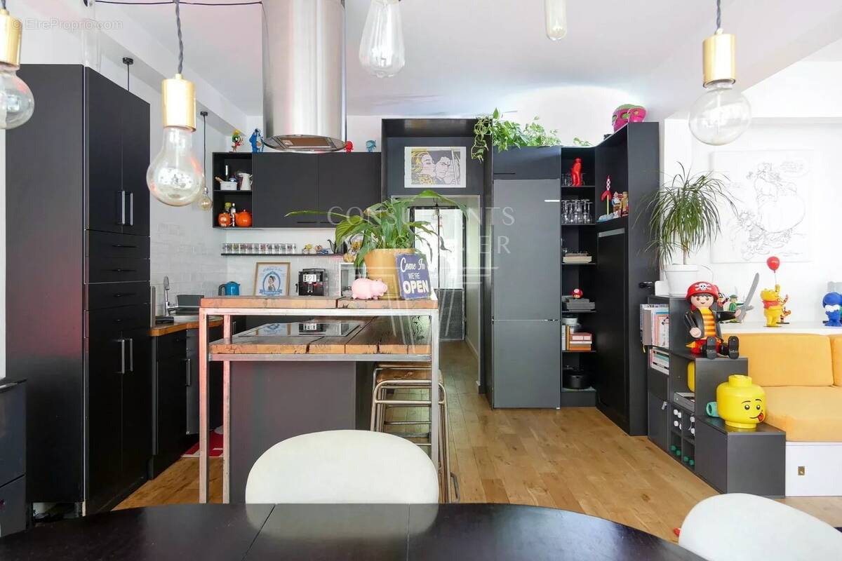 Appartement à PARIS-15E