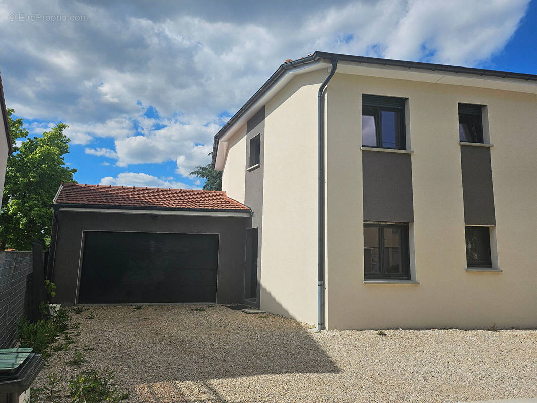 Maison à AMBERIEU-EN-BUGEY