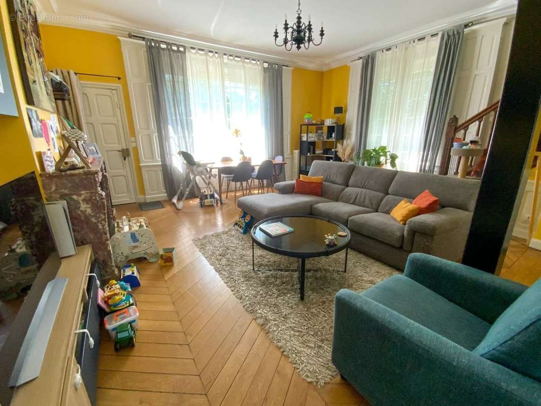 Appartement à LE RAINCY