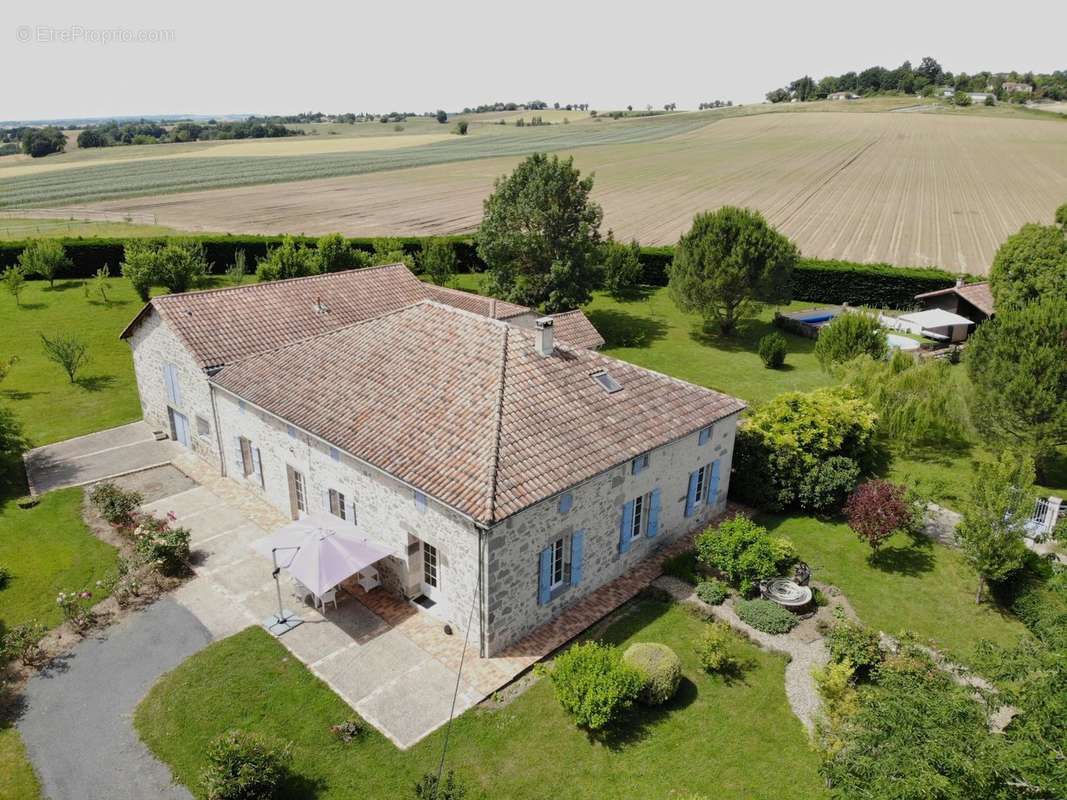 Maison à NERAC