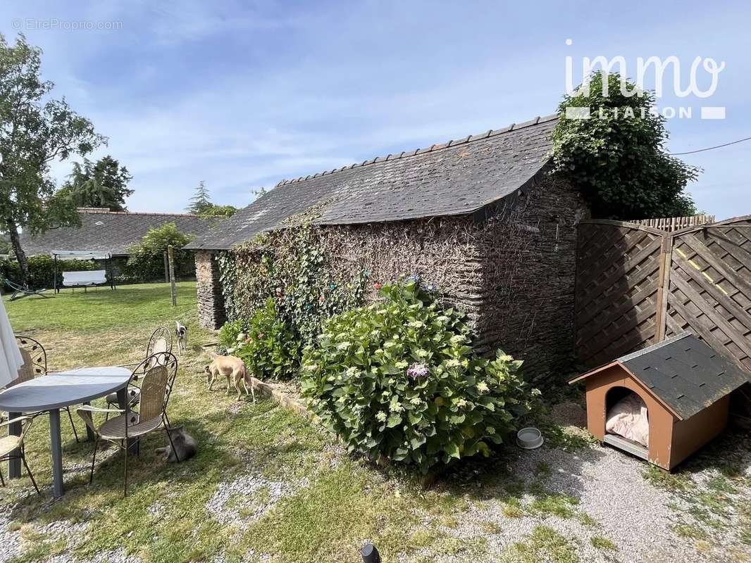 Maison à JOUE-SUR-ERDRE