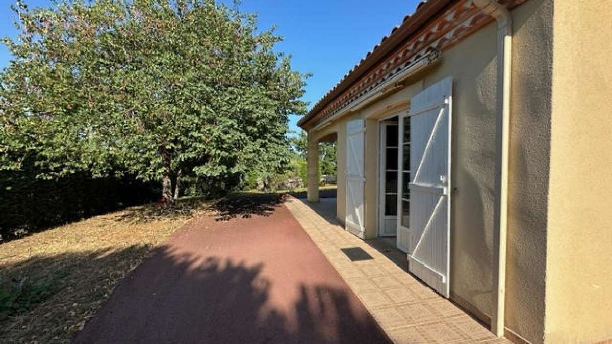 terrasse  côté séjour - Maison à EAUZE