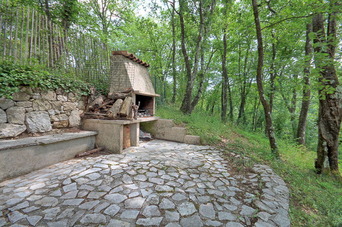 Maison à TOURRETTES-SUR-LOUP