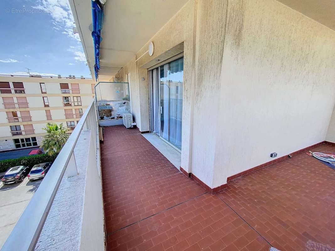 Appartement à FREJUS