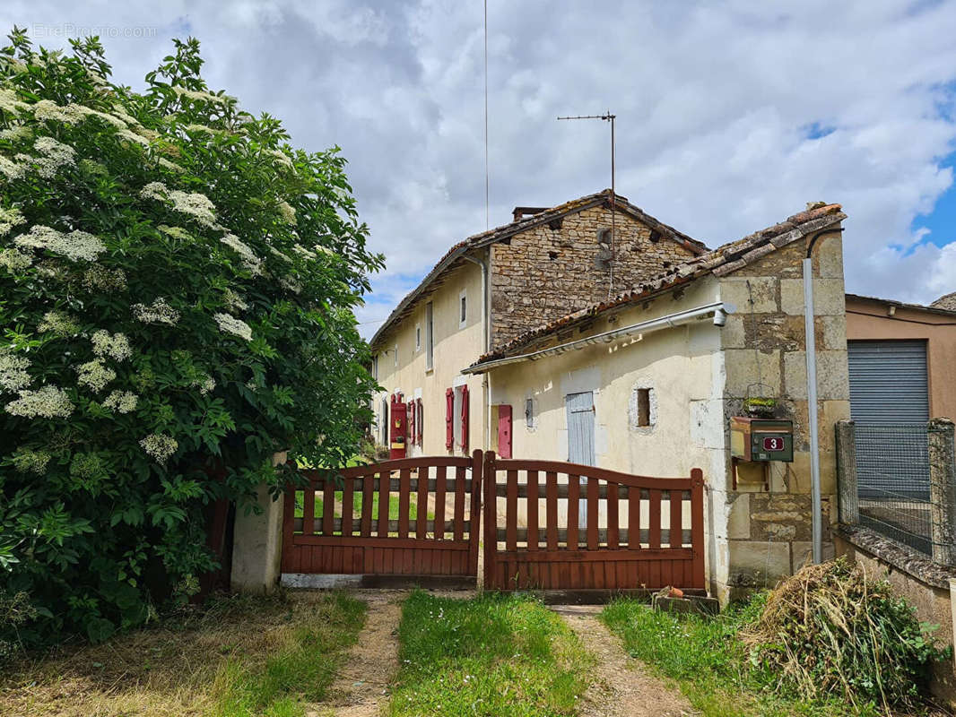 Maison à BRUX