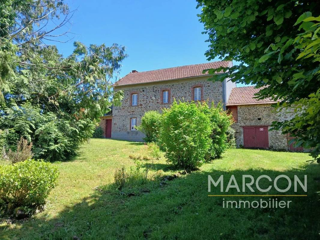 Maison à MONTAIGUT-LE-BLANC