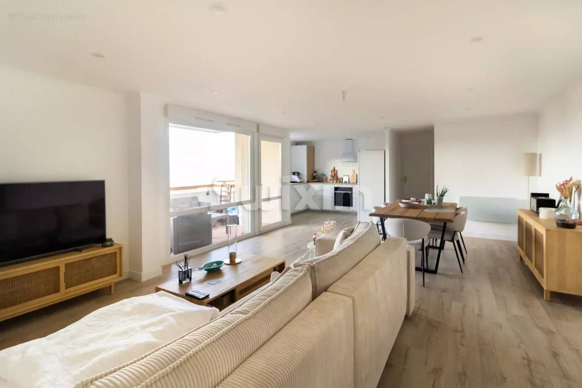 Appartement à EVIAN-LES-BAINS