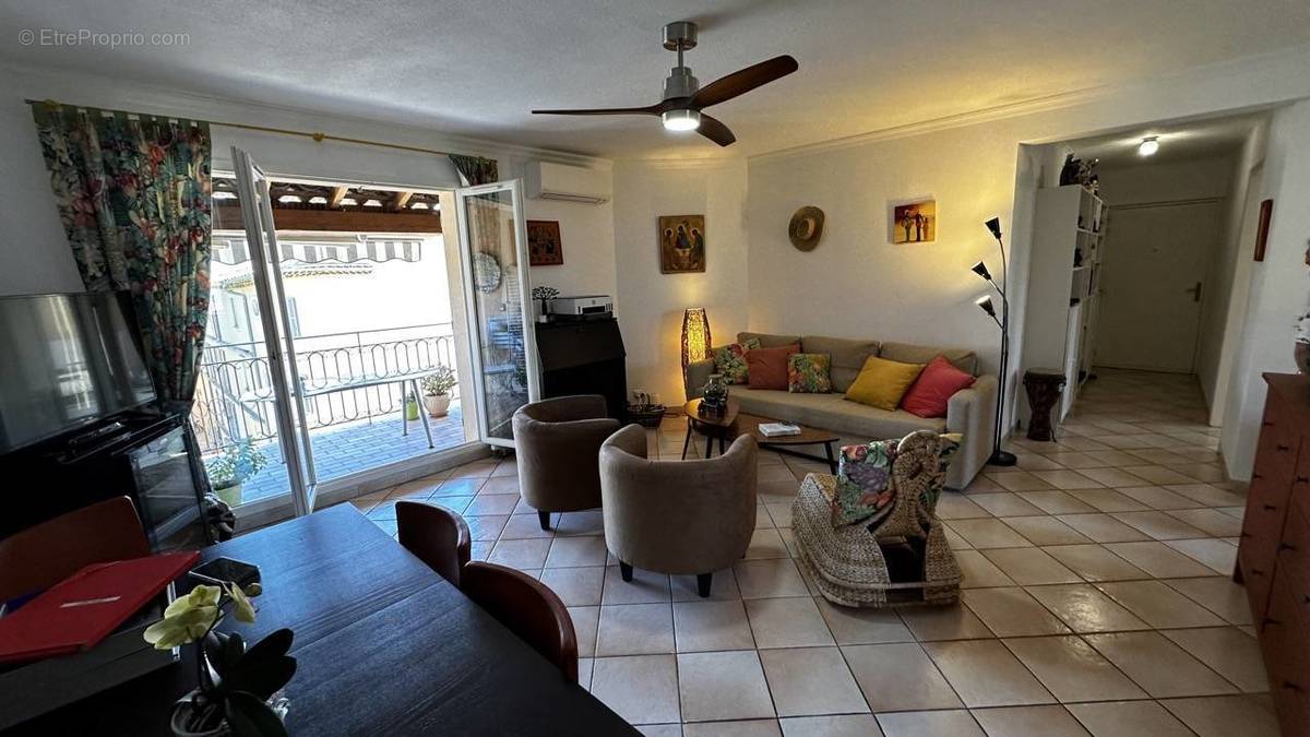 Appartement à SANARY-SUR-MER