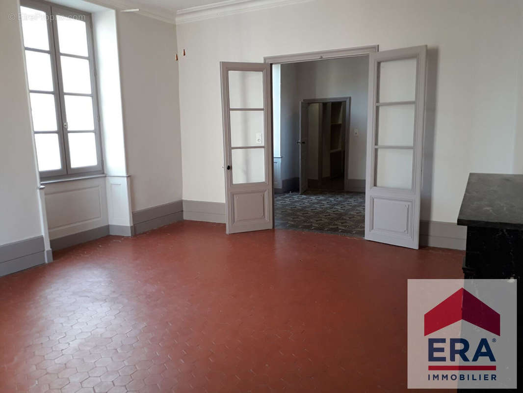 Appartement à BOURG-SAINT-ANDEOL