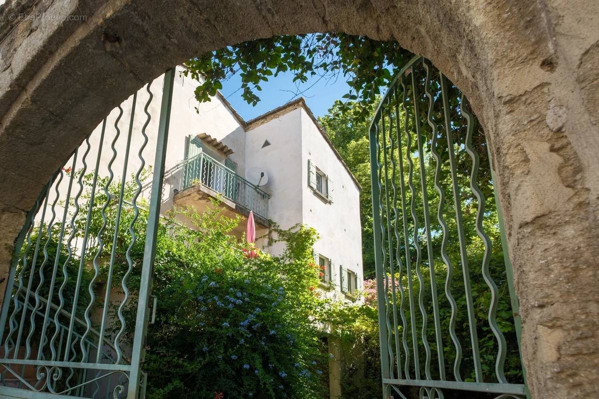 Maison à UZES