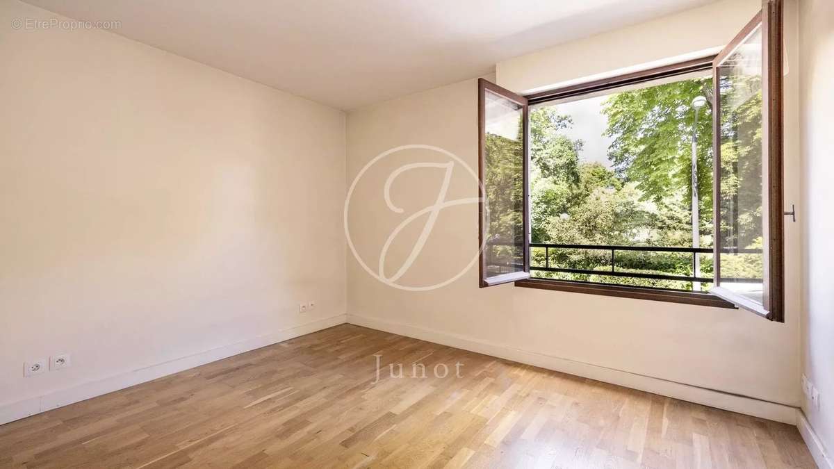 Appartement à MAISONS-LAFFITTE