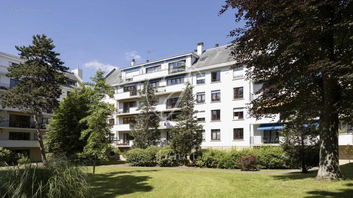 Appartement à MAISONS-LAFFITTE