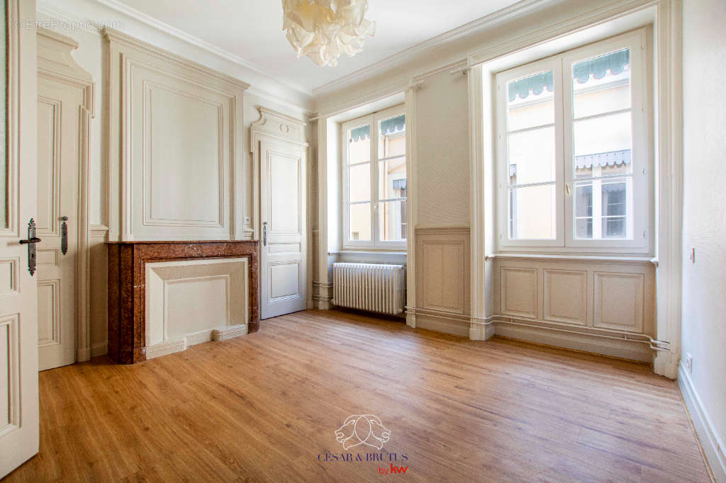 Appartement à LYON-1E