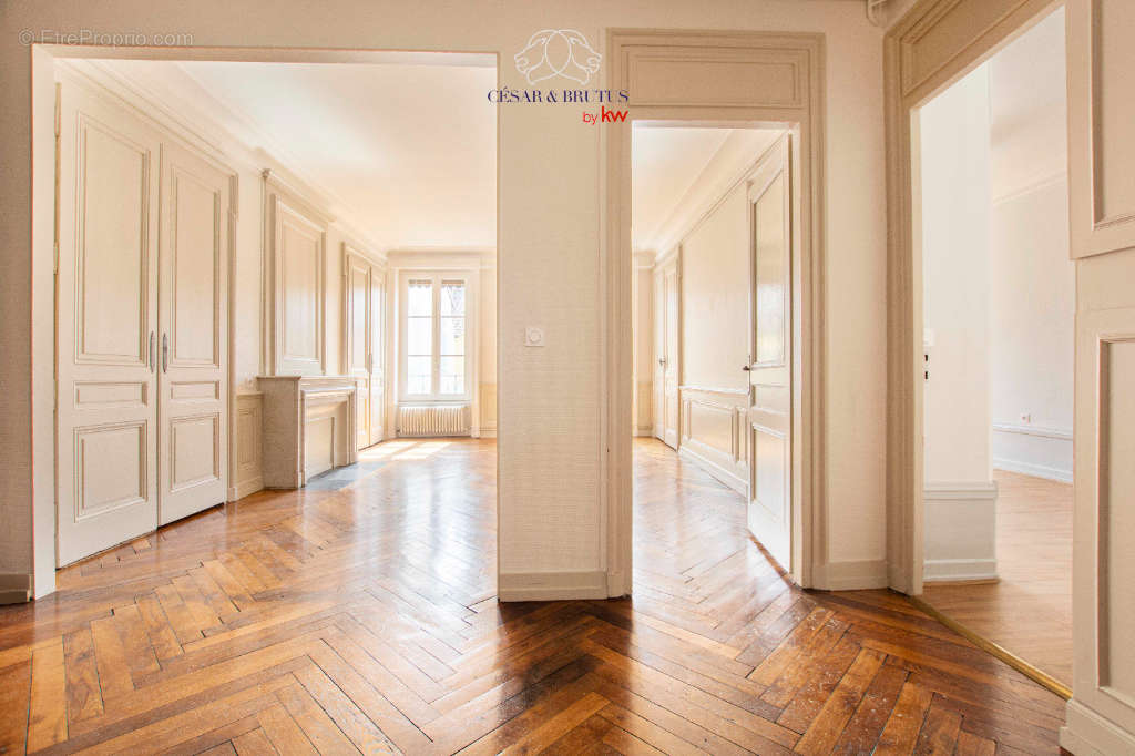 Appartement à LYON-1E