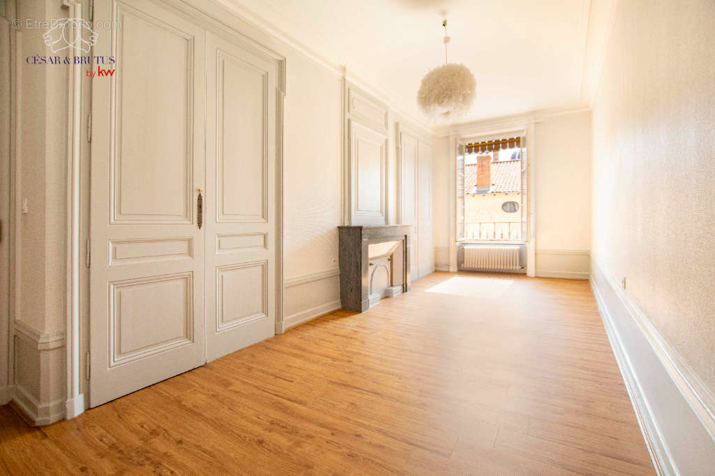 Appartement à LYON-1E