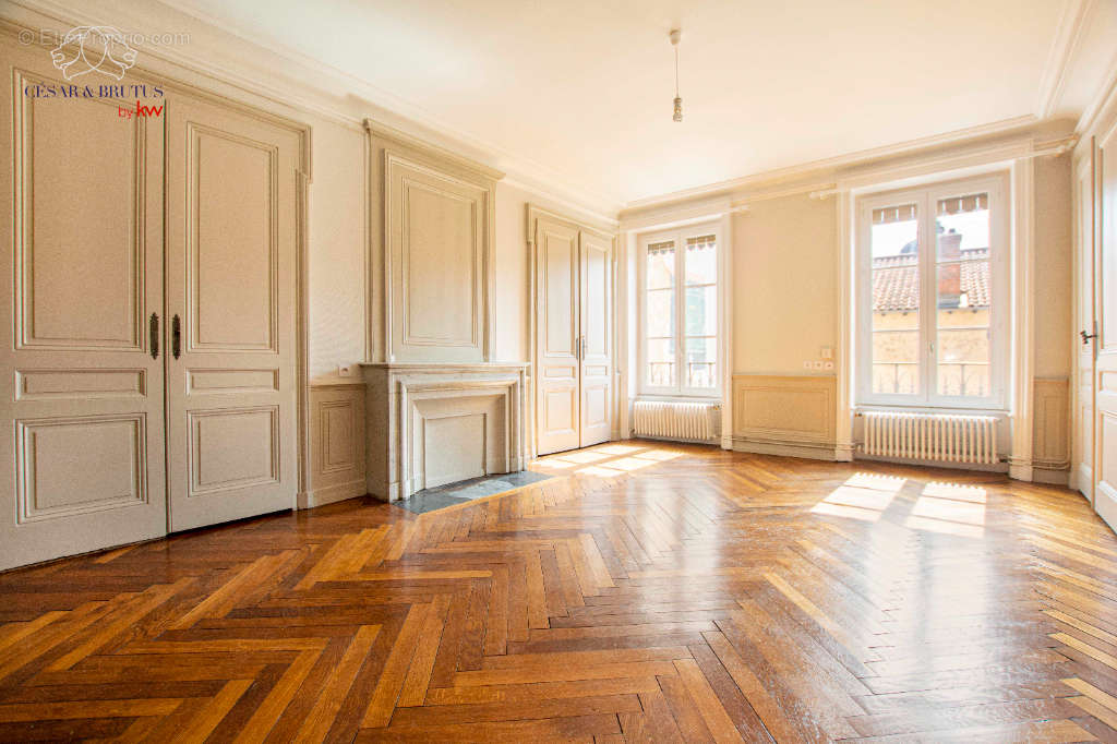 Appartement à LYON-1E