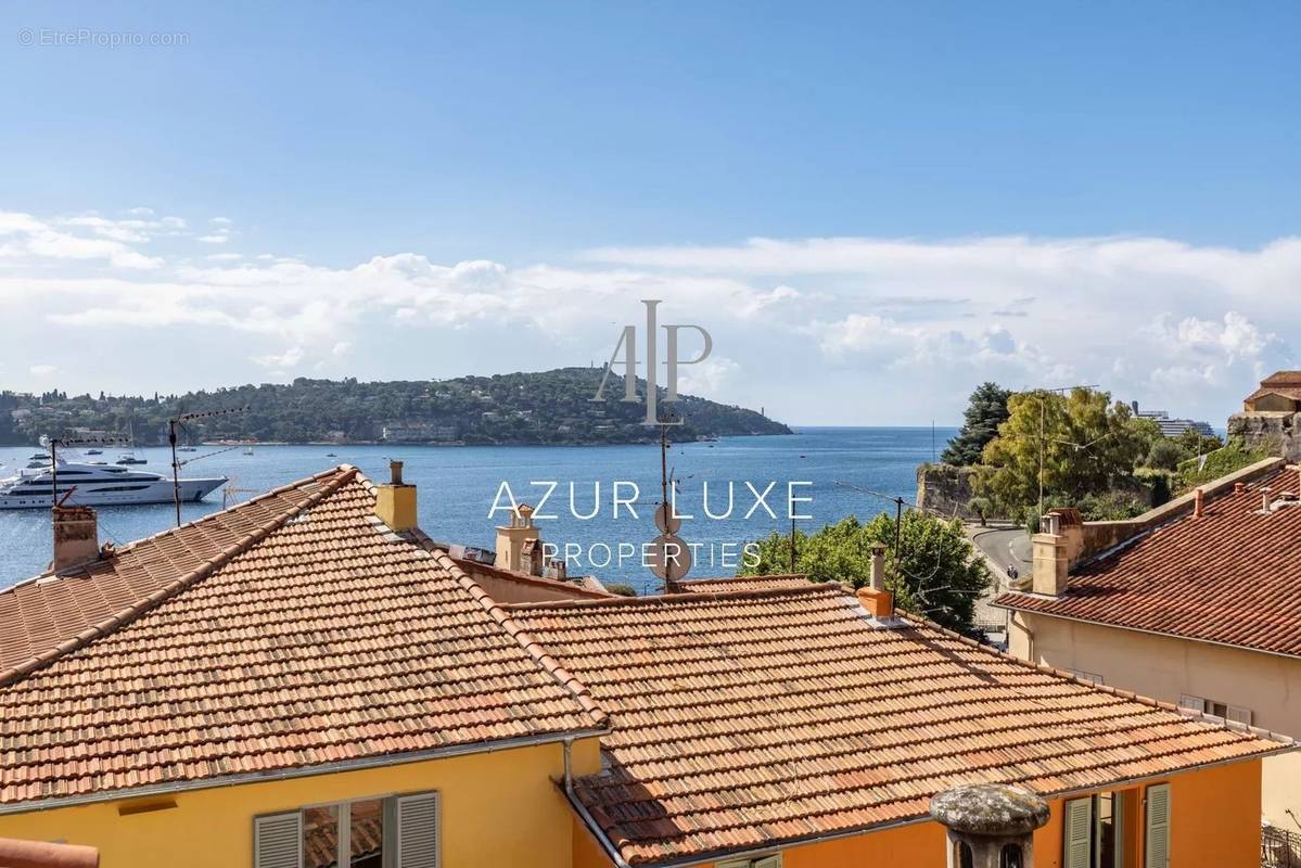 Appartement à VILLEFRANCHE-SUR-MER