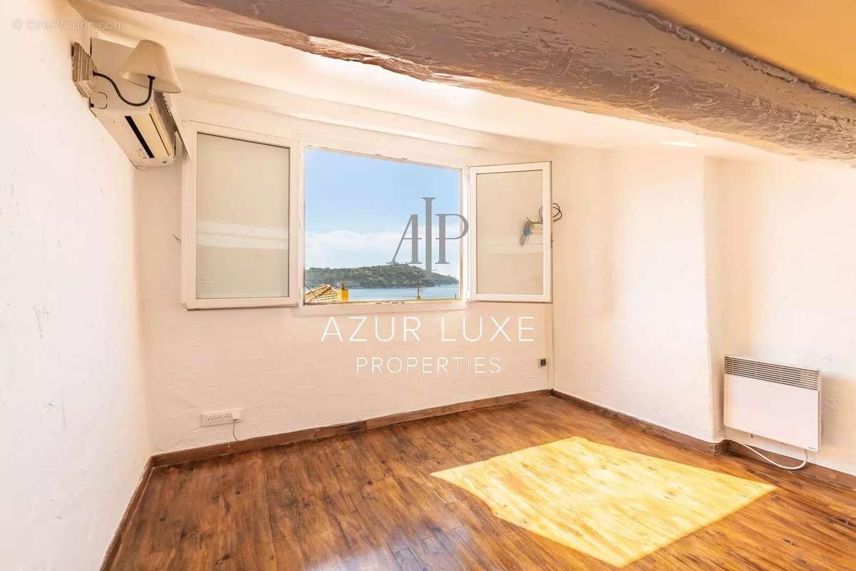 Appartement à VILLEFRANCHE-SUR-MER