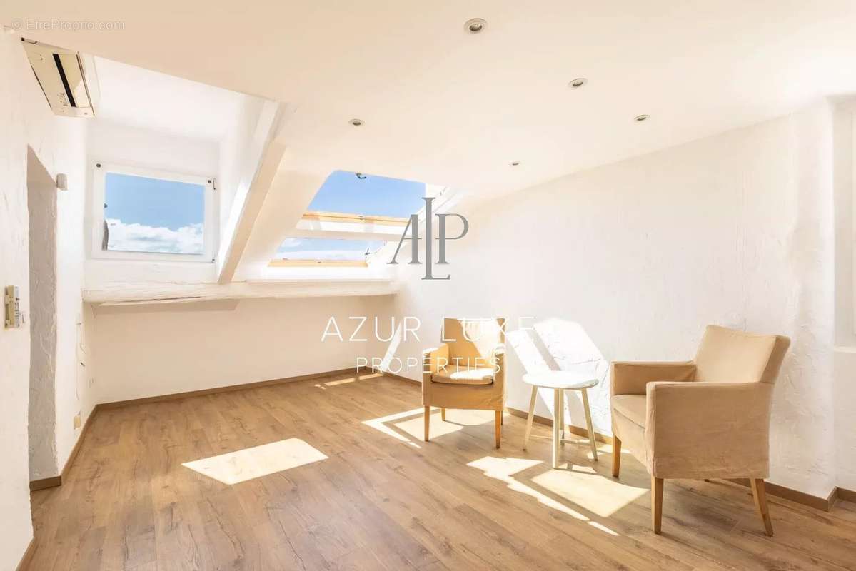 Appartement à VILLEFRANCHE-SUR-MER