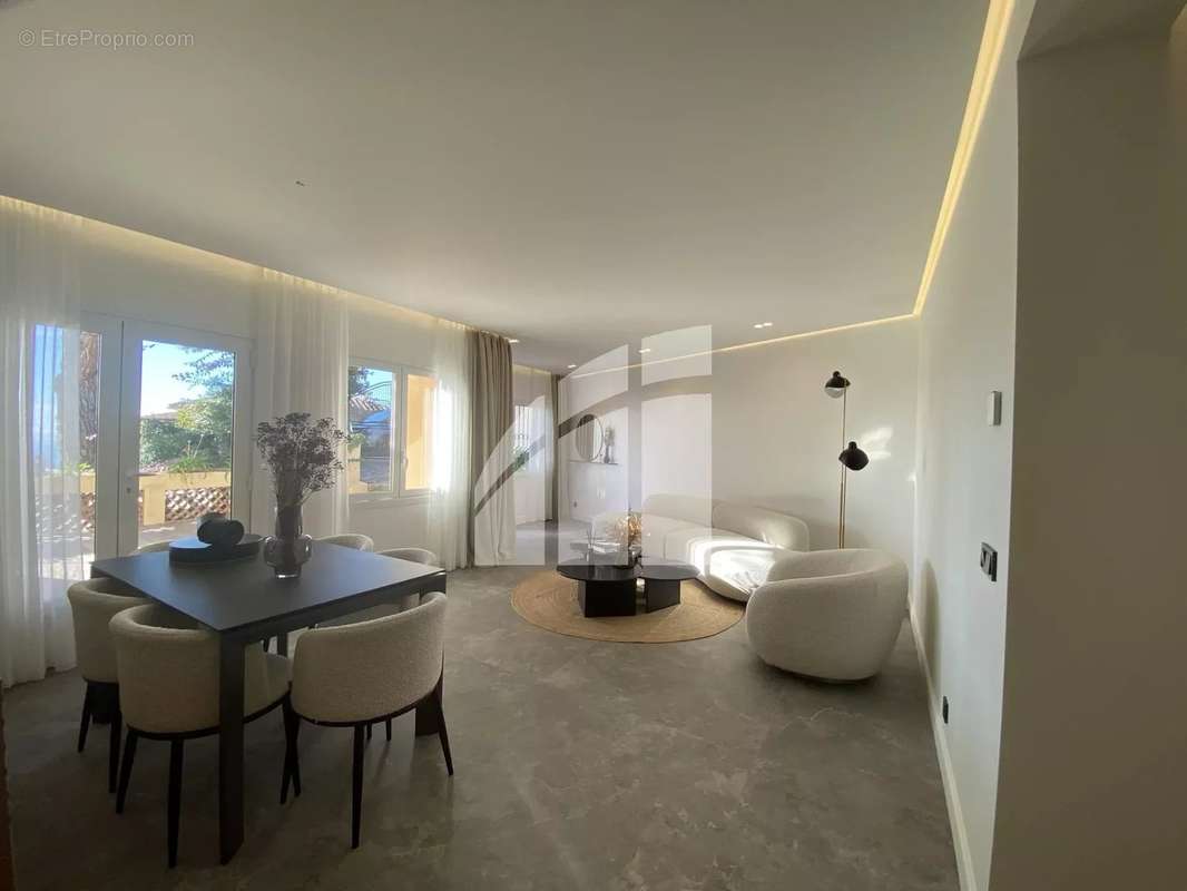 Appartement à VILLEFRANCHE-SUR-MER