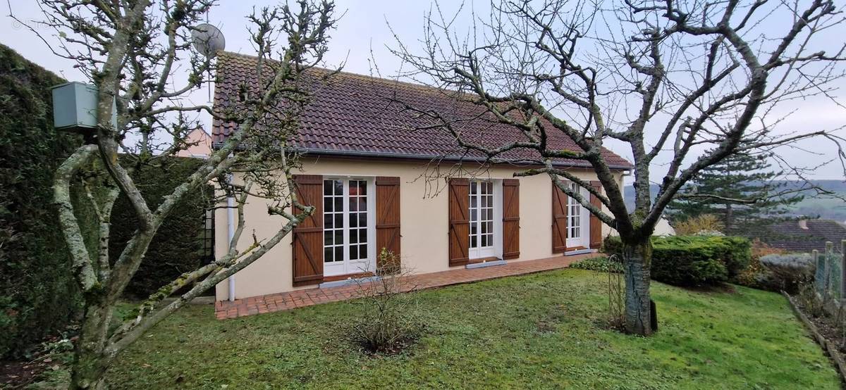 Maison à SAINT-OMER-EN-CHAUSSEE